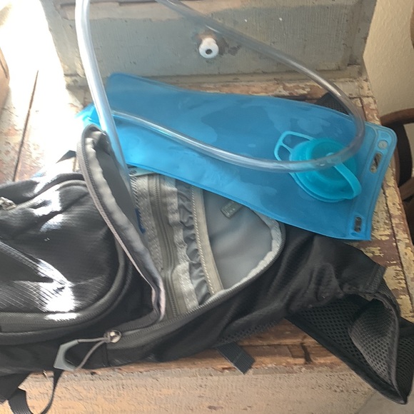 Ozark Trail Hydration Backpack - Picture 2 of 5